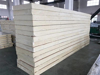 Poliuretanska svjetlosna ploča